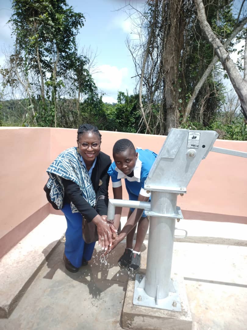 Inauguration Forage Babitchoua- Cameroun/Babitchioua en Avanrt/Fonds l'Oréal pour les femmes 2024